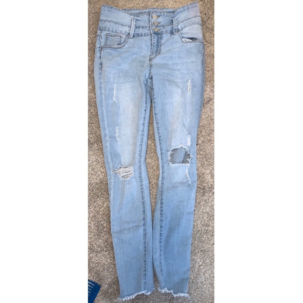 High waisted jeans